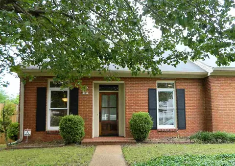 309 Northtown Dr, Jackson, MS 39211 photo 2