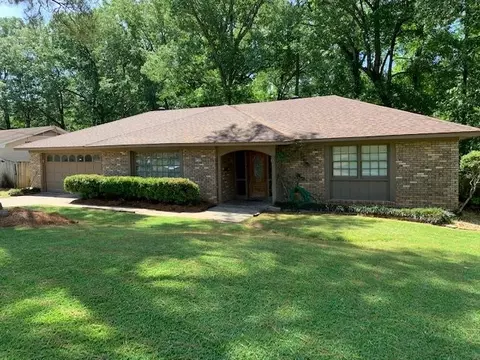 1161 Primrose Dr, Jackson, MS 39212 photo 1