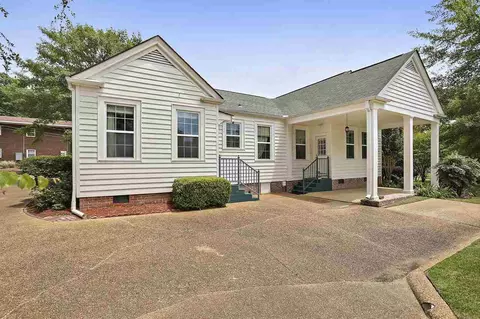 313 E College St, Clinton, MS 39056 photo 6