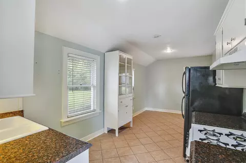 313 E College St, Clinton, MS 39056 photo 37