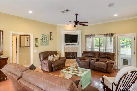 113 Creekside Dr, Canton, MS 39046 photo 7
