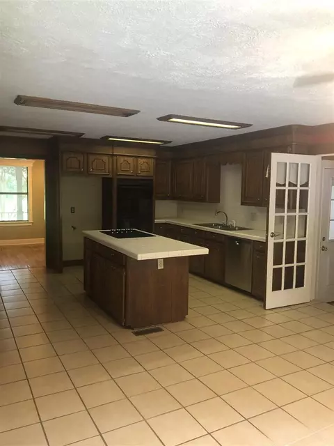 237 Springwood Dr, Terry, MS 39170 photo 11