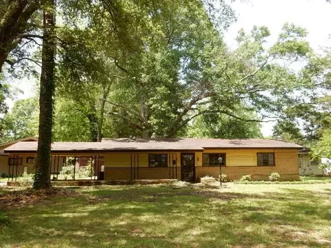 131 Manchester Ave, Jackson, MS 39209 photo 1