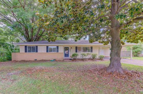 206 Morrison Dr, Clinton, MS 39056 photo 1