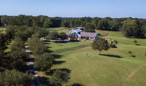 152 Grace Ln, Flora, MS 39071 photo 2