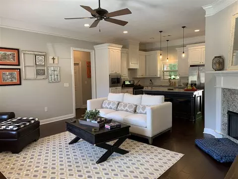 112 Meadowcreek Dr, Brandon, MS 39042 photo 5