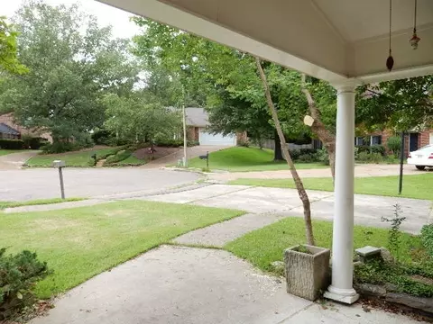 540 Hickory Pl, Brandon, MS 39047 photo 4