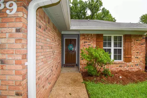 139 Lofty Pine Ln, Clinton, MS 39056 photo 3