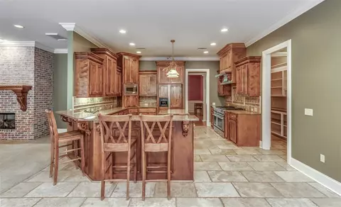 2015 Centre Pointe Dr, Brandon, MS 39042 photo 12