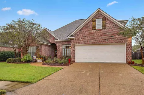 128 Eastside Dr, Brandon, MS 39047 photo 2