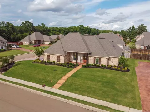 806 Osagian Cir, Brandon, MS 39042 photo 1
