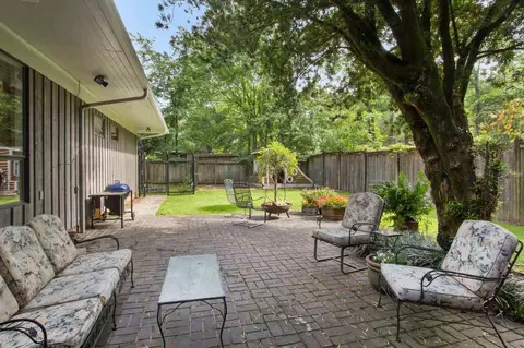 4725 Northampton Dr, Jackson, MS 39211 photo 13