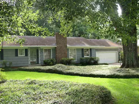 3731 Montrose Cir, Jackson, MS 39216 photo 3