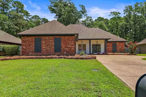 426 Pinebrook Cir, Brandon, MS 39047 photo 2