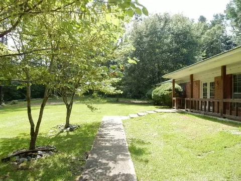 817 Dixie Ave, Mendenhall, MS 39114 photo 5