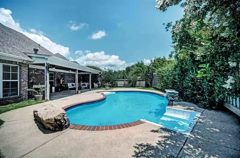 124 Bridgepointe Blvd, Brandon, MS 39047 photo 1