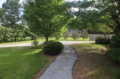 1395 Olivia Ln, Terry, MS 39170 photo 4