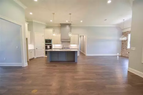 300 Leland Dr, Brandon, MS 39042 photo 9
