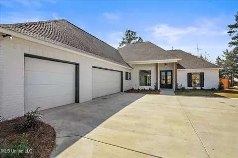 449 Brazos Dr, Brandon, MS 39047 photo 1