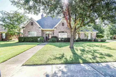 151 Creekside Dr, Canton, MS 39046 photo 1
