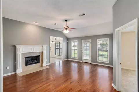 911 Fairview Pl, Brandon, MS 39047 photo 4