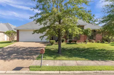 911 Fairview Pl, Brandon, MS 39047 photo 1