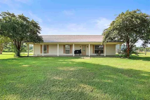 2383 Tank Rd, Terry, MS 39170 photo 1