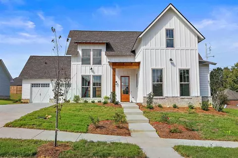 802 Long Leaf Cir, Brandon, MS 39042 photo 1