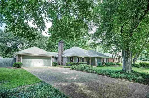 409 Patio Pl, Clinton, MS 39056 photo 2