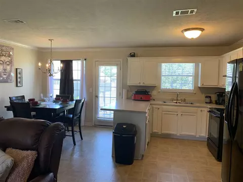 111 Nicholson Dr, Terry, MS 39170 photo 5
