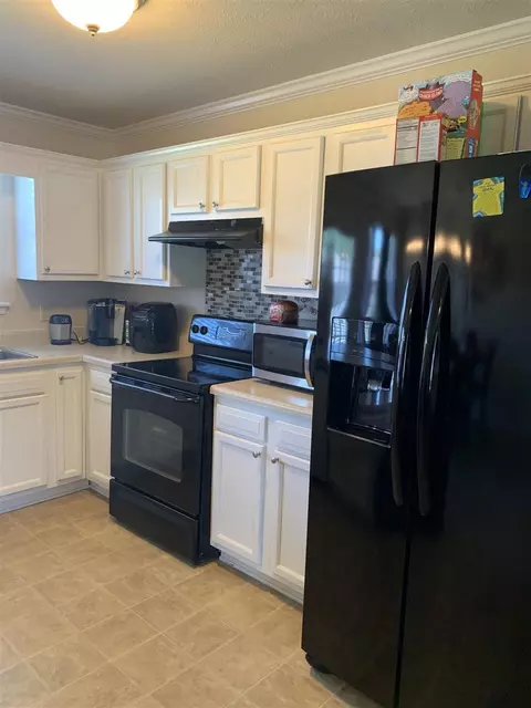 111 Nicholson Dr, Terry, MS 39170 photo 3