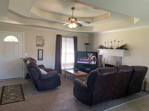 111 Nicholson Dr, Terry, MS 39170 photo 2
