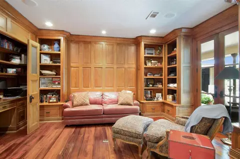 4239 N Honeysuckle, Jackson, MS 39211 photo 13