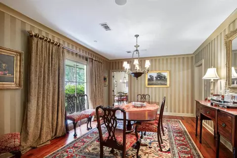 4239 N Honeysuckle, Jackson, MS 39211 photo 2