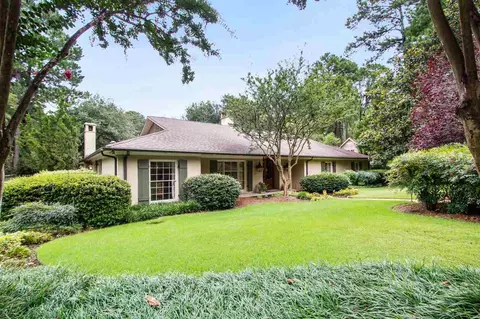 4239 N Honeysuckle, Jackson, MS 39211 photo 1