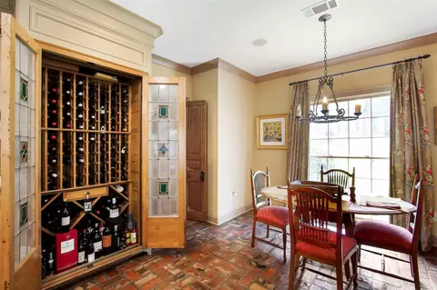 4239 N Honeysuckle, Jackson, MS 39211 photo 5