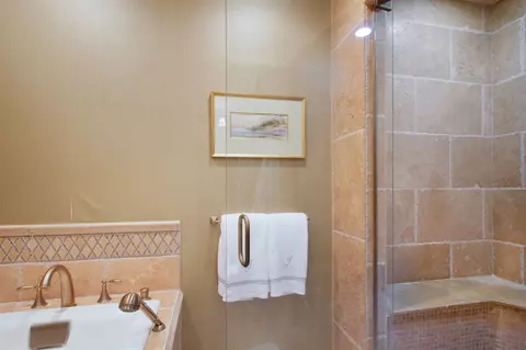 4239 N Honeysuckle, Jackson, MS 39211 photo 12
