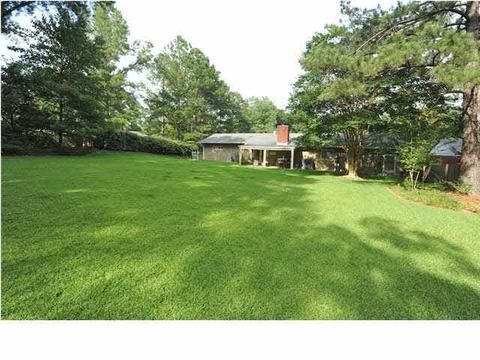 4665 Hazelwood Dr, Jackson, MS 39211 photo 11