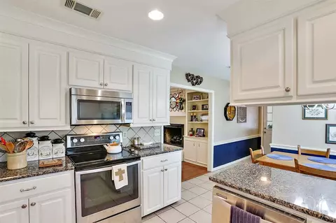 143 Forest Ridge Dr, Brandon, MS 39042 photo 12