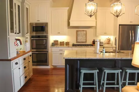 205 Old Creek Cv, Madison, MS 39110 photo 4