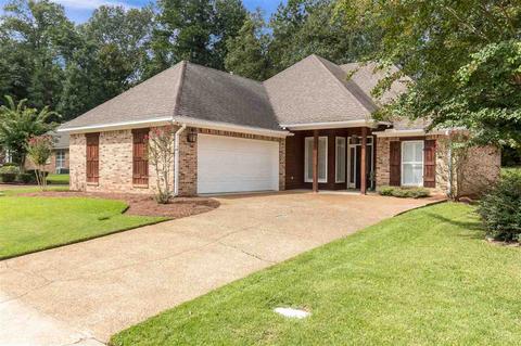 924 Bent Willow Cmns, Brandon, MS 39047 photo 1