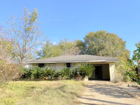 3554 Sunset Dr, Jackson, MS 39213 photo 1