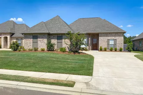 204 Buttonwood Ln, Canton, MS 39046 photo 1