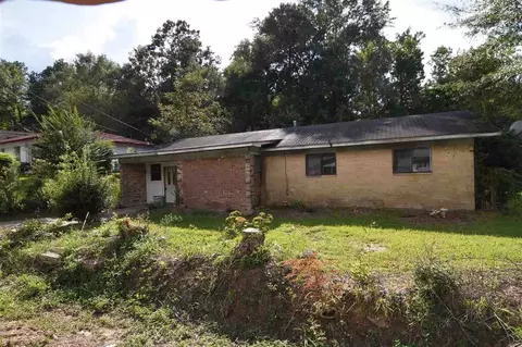 632 NW St Louis Ave, Magee, MS 39111 photo 2