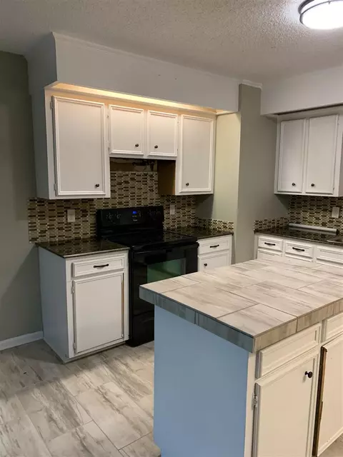 318 Old Spanish Trl, Jackson, MS 39212 photo 5