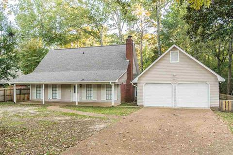 1265 Auburn Dr, Jackson, MS 39211 photo 1
