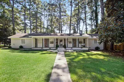 2075 Cherokee Dr, Jackson, MS 39211 photo 3