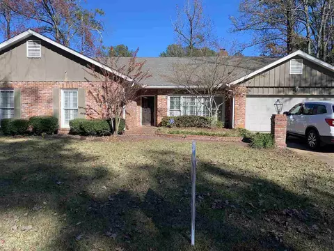 5108 Heatherton Dr, Jackson, MS 39211 photo 1