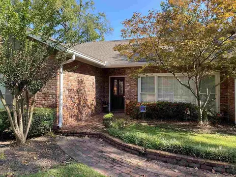 5108 Heatherton Dr, Jackson, MS 39211 photo 2