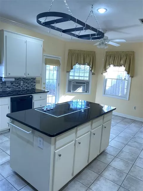 5108 Heatherton Dr, Jackson, MS 39211 photo 12